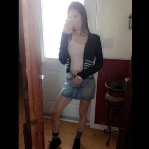 Meet your Posher, Laurence